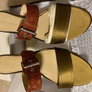 Etienne Aigner Pumps